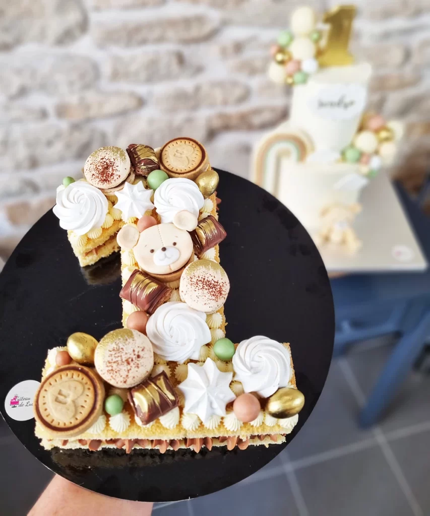 Number Cake Dijon, gâteau 1 an, création de gâteau d'anniversaire personnalisé.
